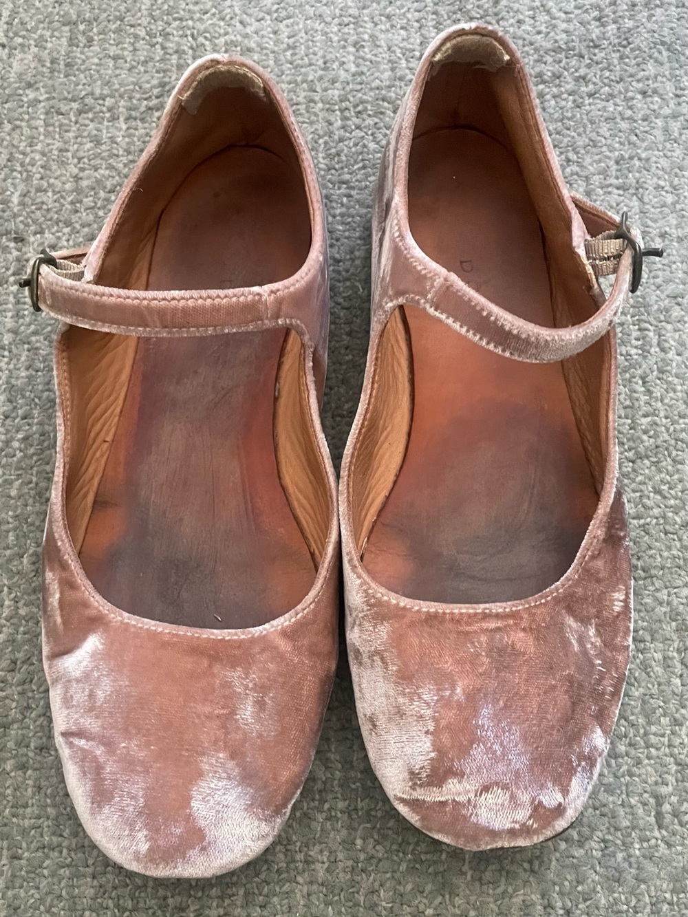 DOEN Women’s Mary Jane Blush Pink Velvet Ballet Flats - Picture 2 of 11